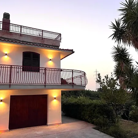 La Terrazza Sul Mare Di - Location Fra Palermo E Cefalu * 트라비아