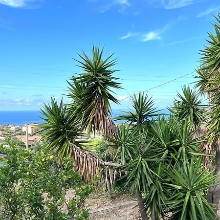 빌라 La Terrazza Sul Mare Di - Location Fra Palermo E Cefalu *