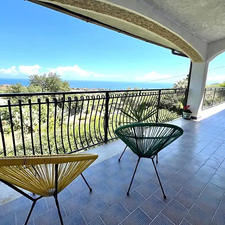 La Terrazza Sul Mare Di - Location Fra Palermo E Cefalu *